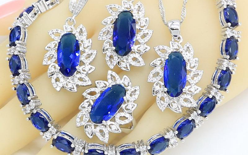 Trang sức đá Zircon là sự lựa chọn hợp lý và vừa túi tiền